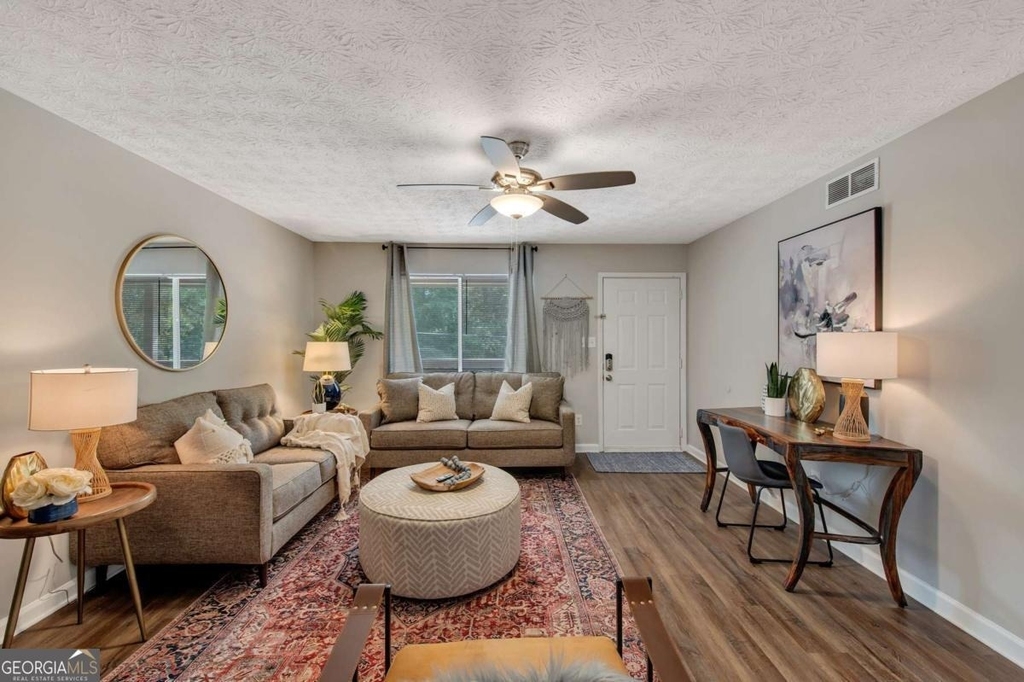 4375 Coopers Creek Drive Se - Photo 2