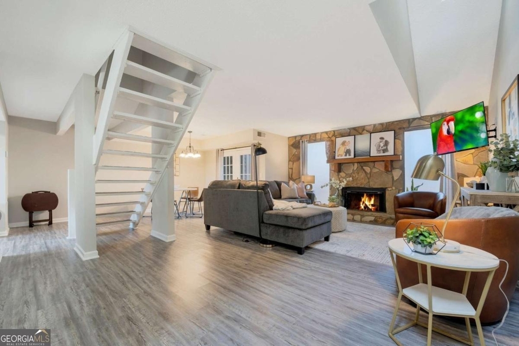 280 Pam Lane Sw - Photo 4