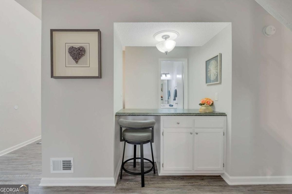 280 Pam Lane Sw - Photo 2