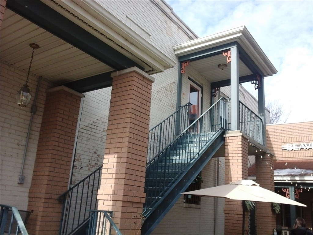 210 Bridge Street- 2nd Floor - Photo 2