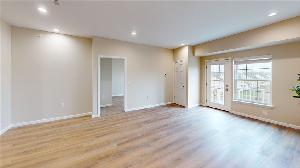 200 Mulcahy Boulevard - Photo 3