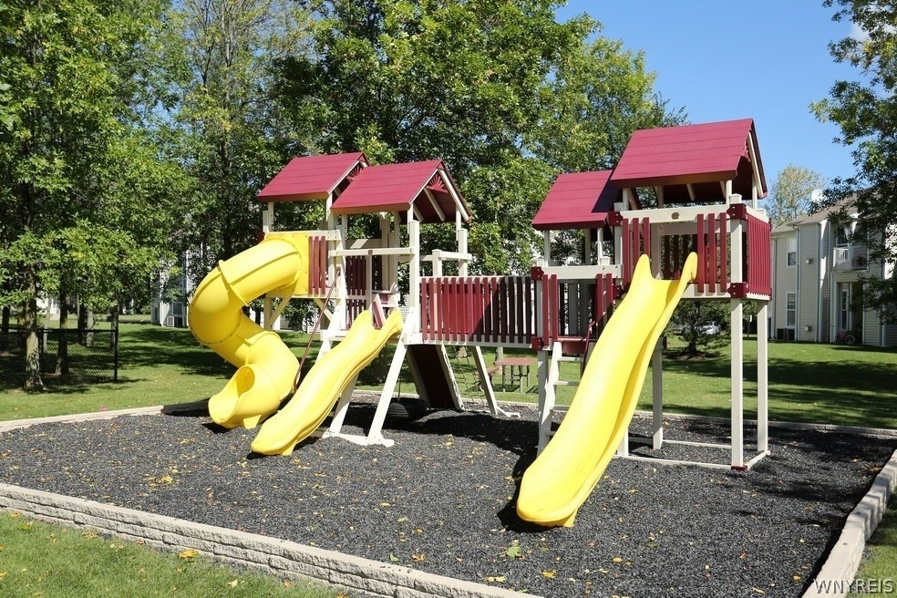 10 Arielle Court - Photo 17