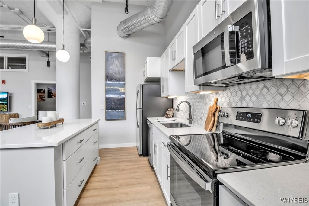 628 Ellicott Street - Photo 2