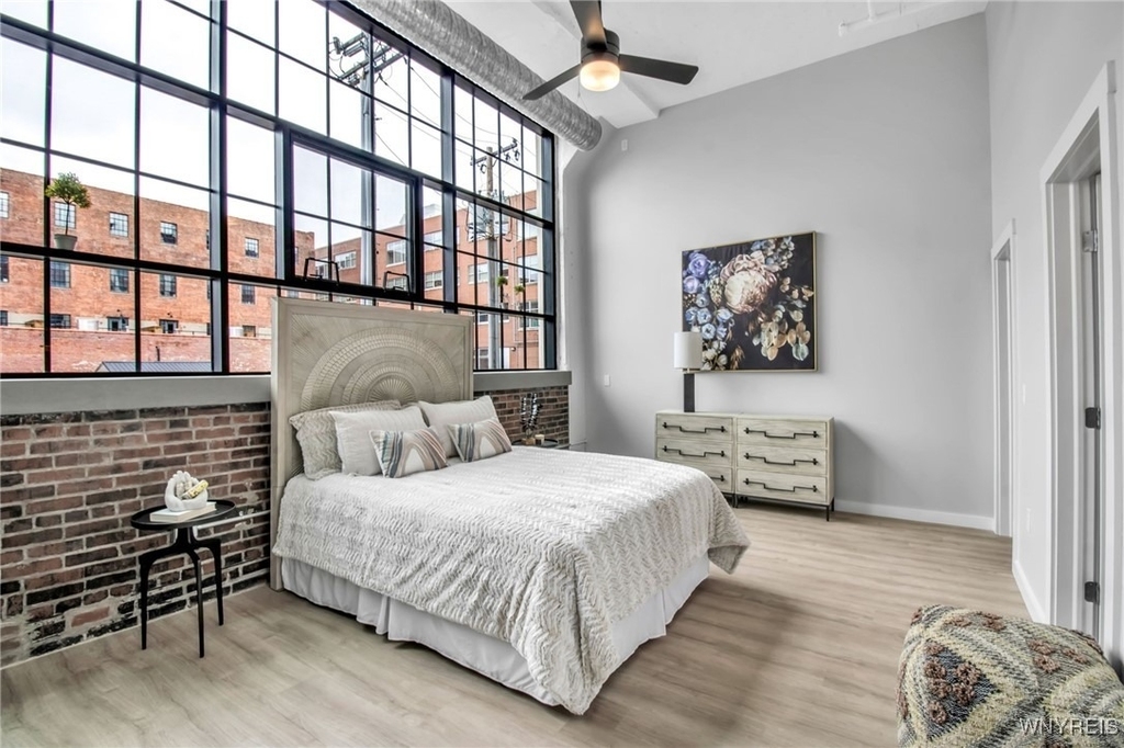 628 Ellicott Street - Photo 10
