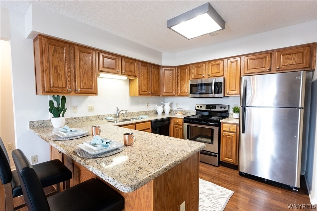 25 Spring Meadow Drive - Photo 11