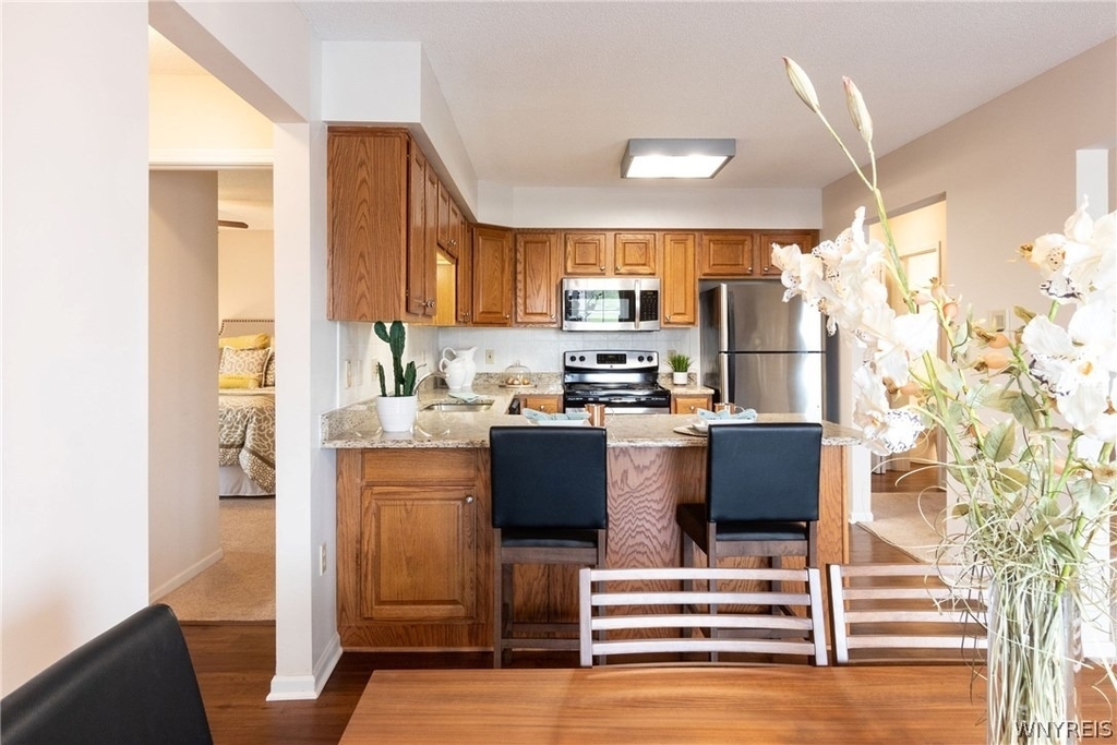 25 Spring Meadow Drive - Photo 9