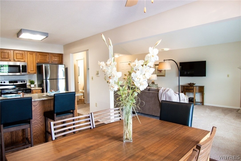 25 Spring Meadow Drive - Photo 8