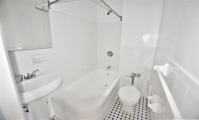 95 Christopher Street - Photo 5