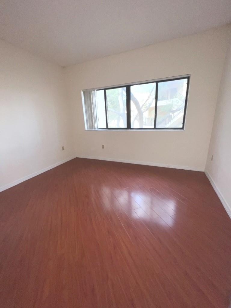 2445 Sw 18th Ter - Photo 7
