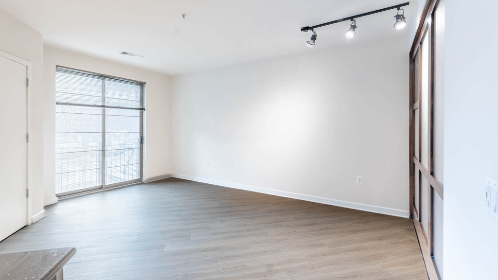 590 S. 15th St. - Photo 8