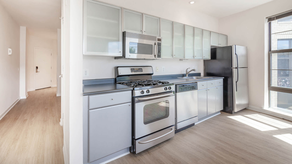 590 S. 15th St. - Photo 5