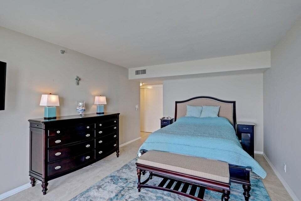 5380 N Ocean Drive - Photo 28
