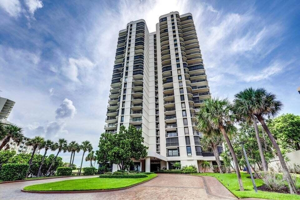 5380 N Ocean Drive - Photo 46