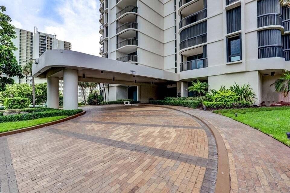5380 N Ocean Drive - Photo 45
