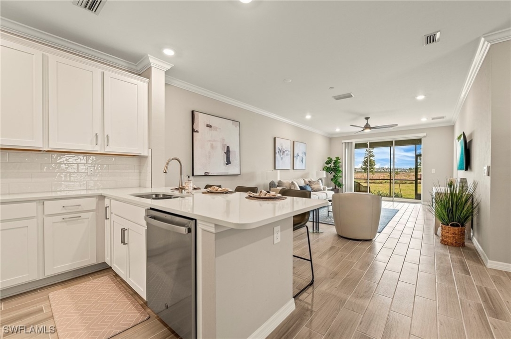 11821 Venetian Lagoon Drive - Photo 2