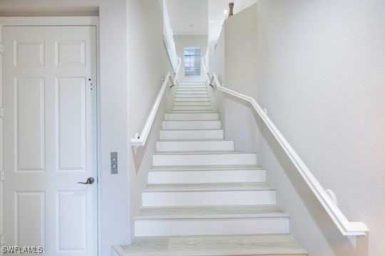 19610 Marino Lake Circle - Photo 3