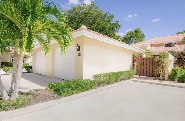 265 Old Meadow Way - Photo 2