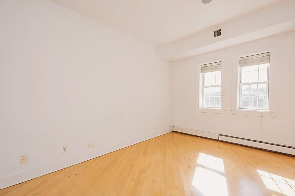 31-12 45th Street - Photo 11