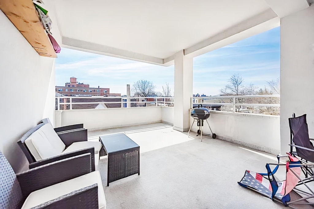 31-12 45th Street - Photo 4