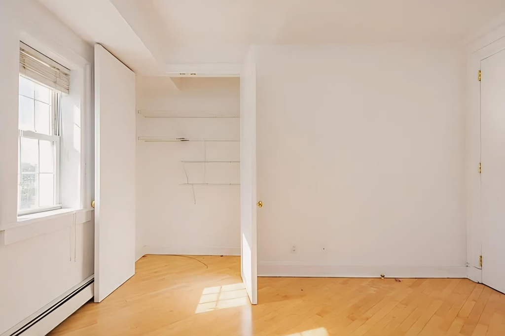 31-12 45th Street - Photo 12