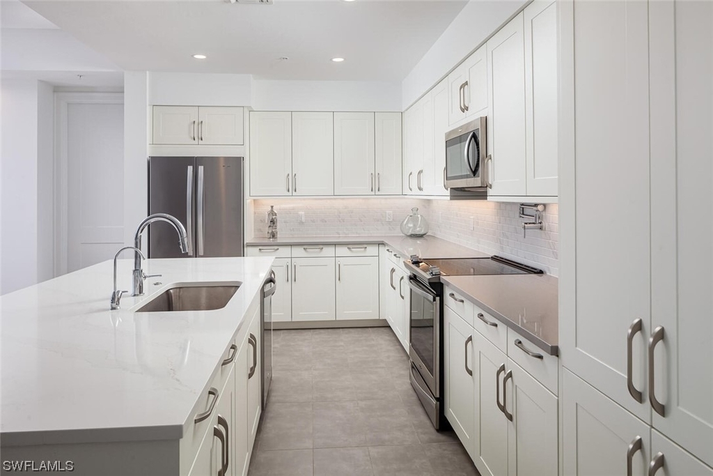 1111 Central Avenue - Photo 6