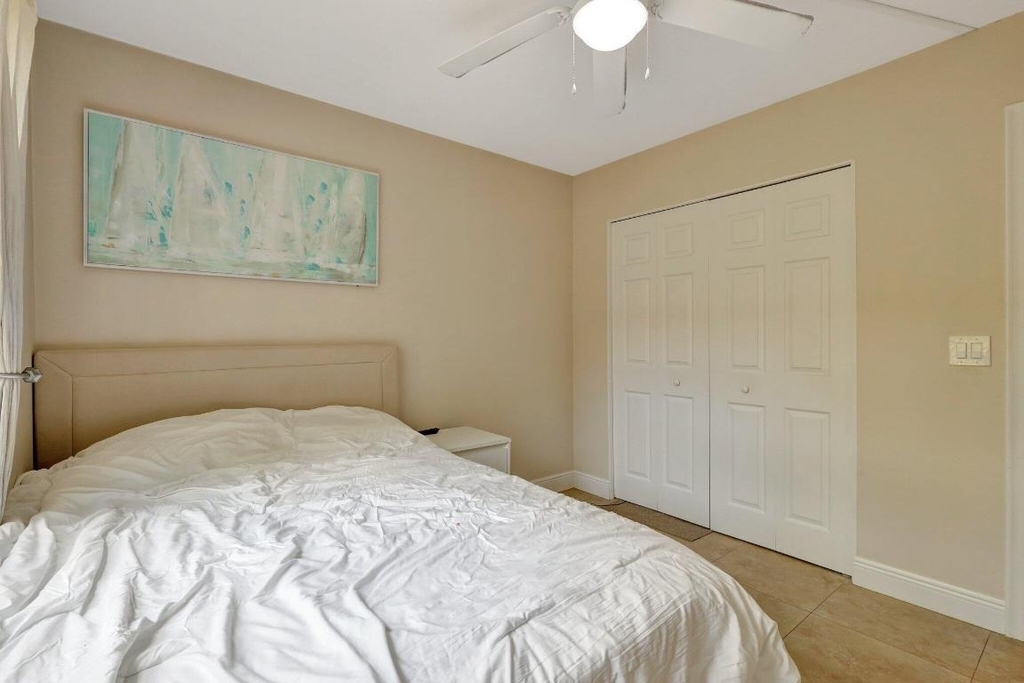 1050 Lake Shore Drive - Photo 13
