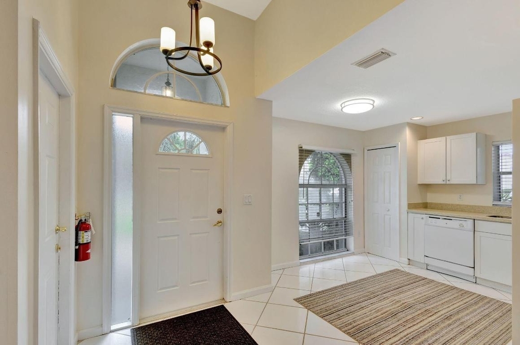 13796 Yarmouth Drive - Photo 10