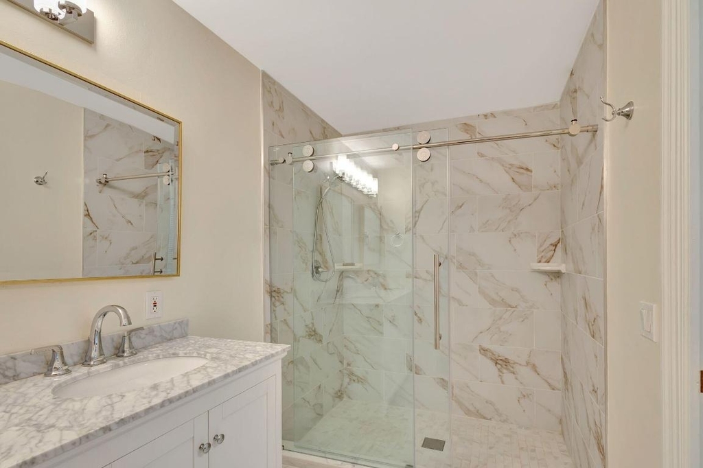 13796 Yarmouth Drive - Photo 5