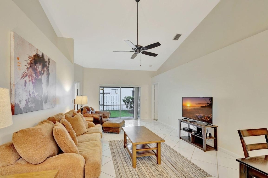13796 Yarmouth Drive - Photo 11