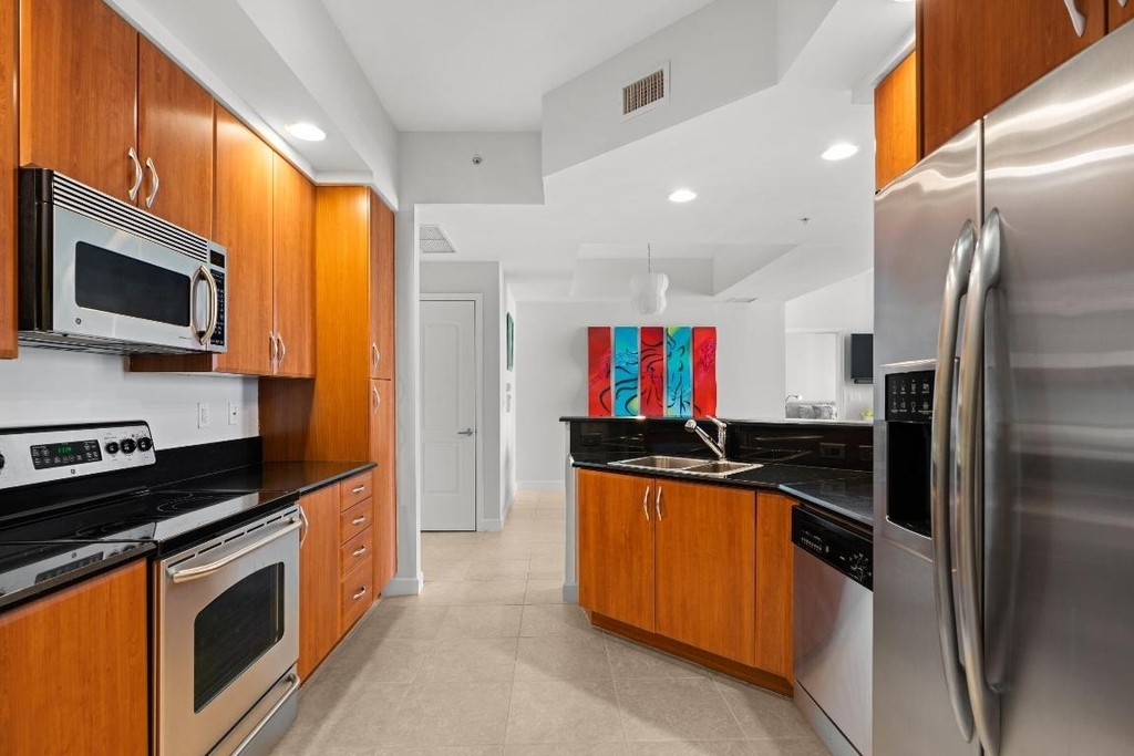 801 S Olive Avenue - Photo 6
