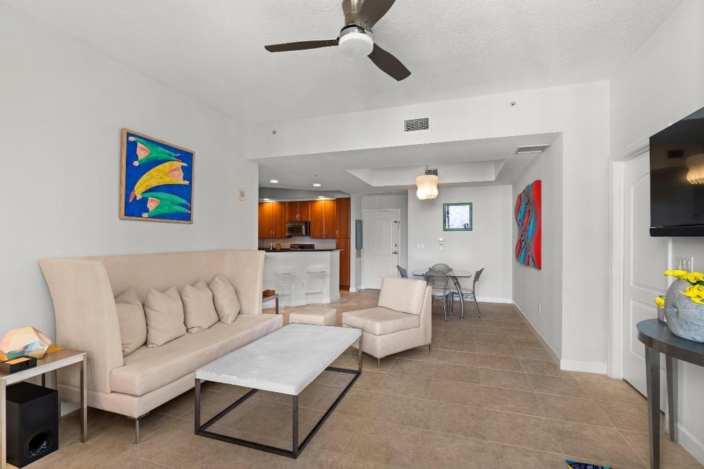 801 S Olive Avenue - Photo 4