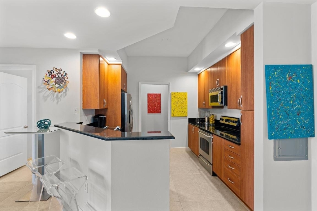 801 S Olive Avenue - Photo 7
