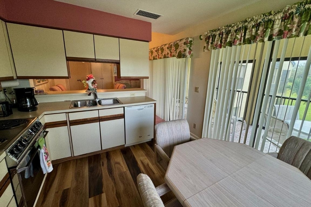 3991 Sw Greenwood Way - Photo 10