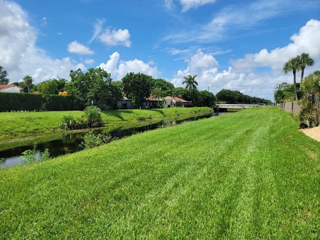 11115 Oakdale Road - Photo 5