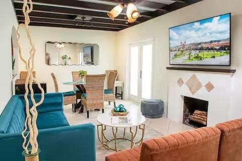 129 E Hart Street - Photo 5