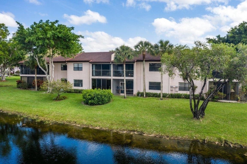 21500 Cypress Hammock Drive - Photo 2