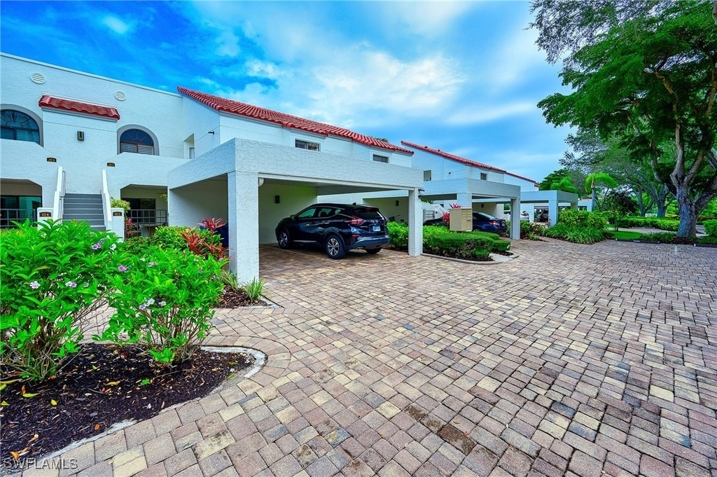 565 Beachwalk Circle - Photo 4