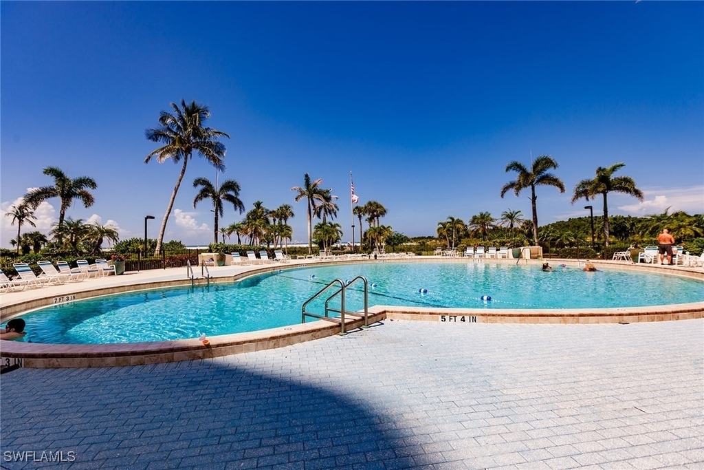 260 Seaview Court - Photo 32
