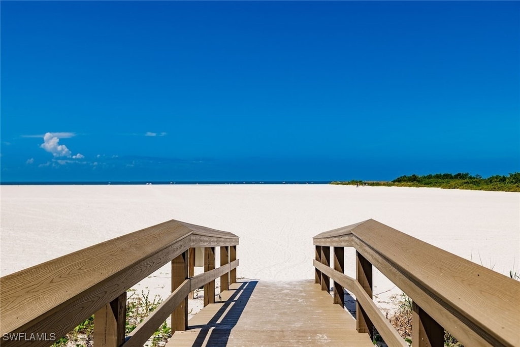 260 Seaview Court - Photo 29