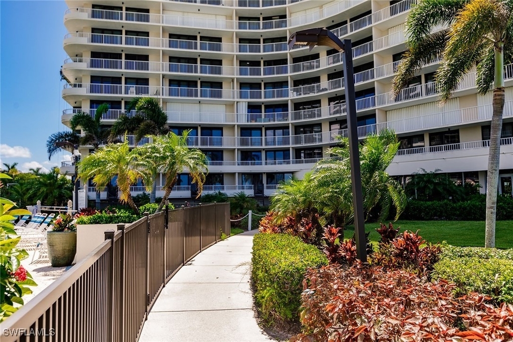 260 Seaview Court - Photo 31