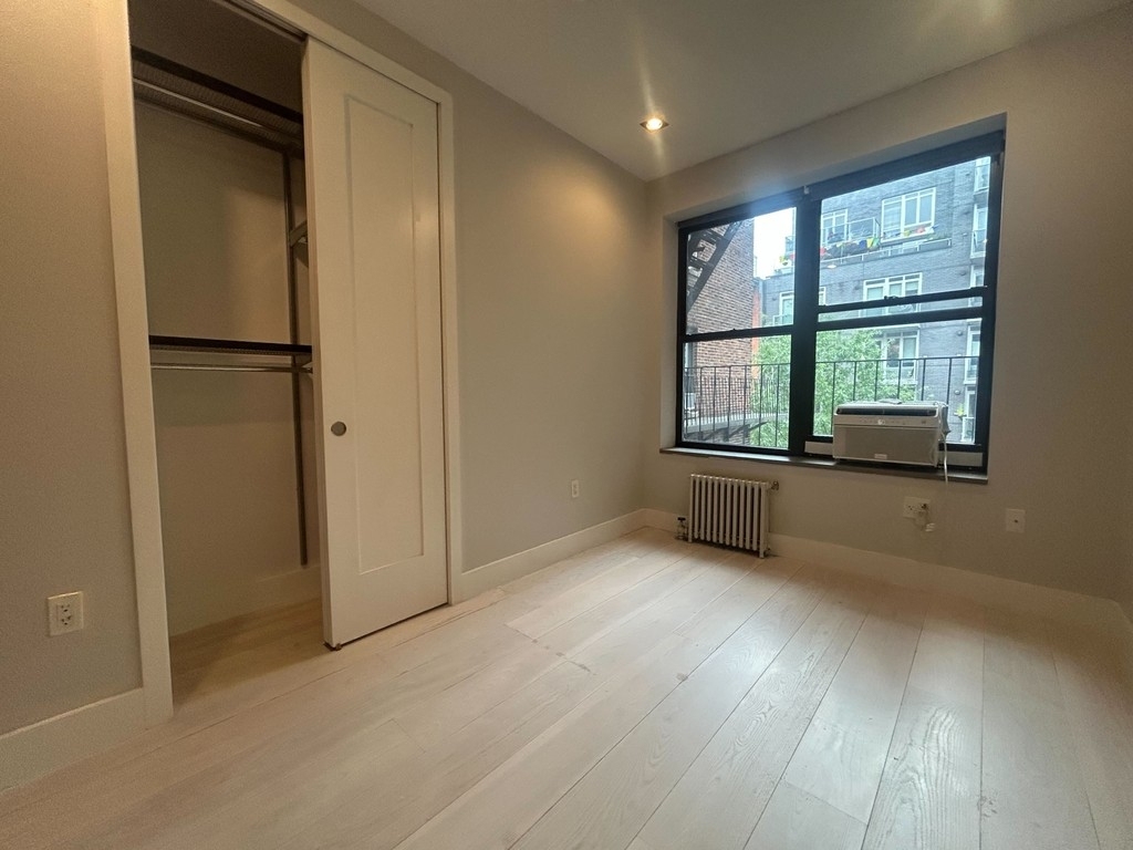 1BR in Lower East Side - Photo 4