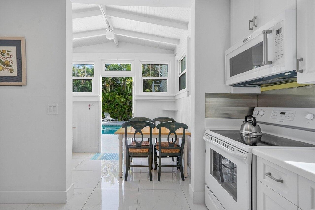141 Chilean Avenue - Photo 8