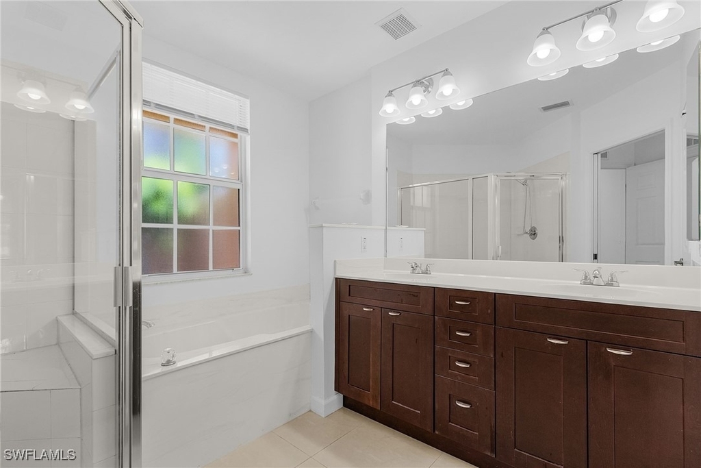 20240 Burnside Place - Photo 21