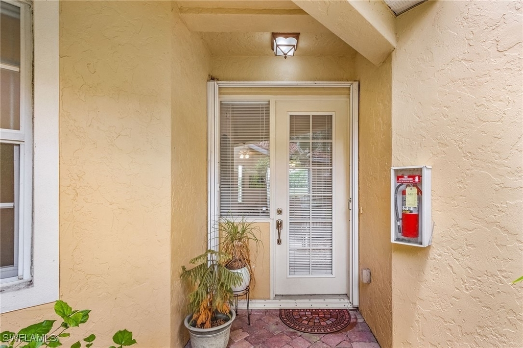 20240 Burnside Place - Photo 4