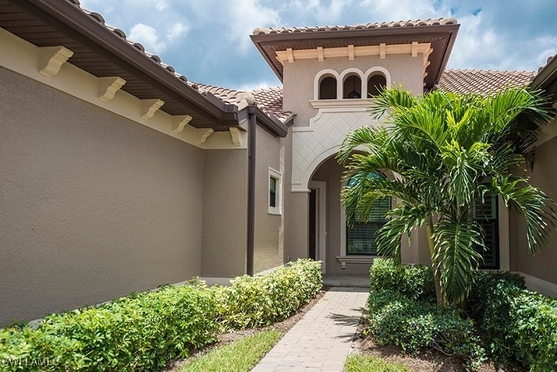 6564 Roma Way - Photo 0
