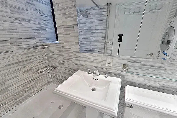 179 Essex Street - Photo 3
