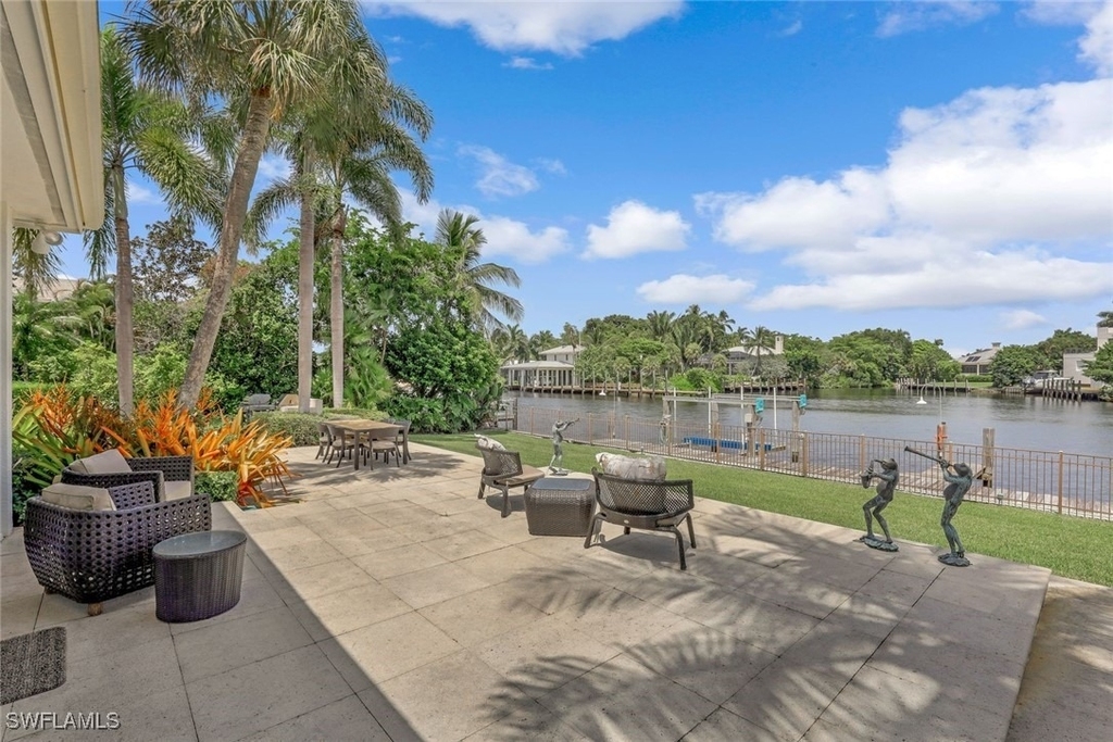 655 Galleon Drive - Photo 24