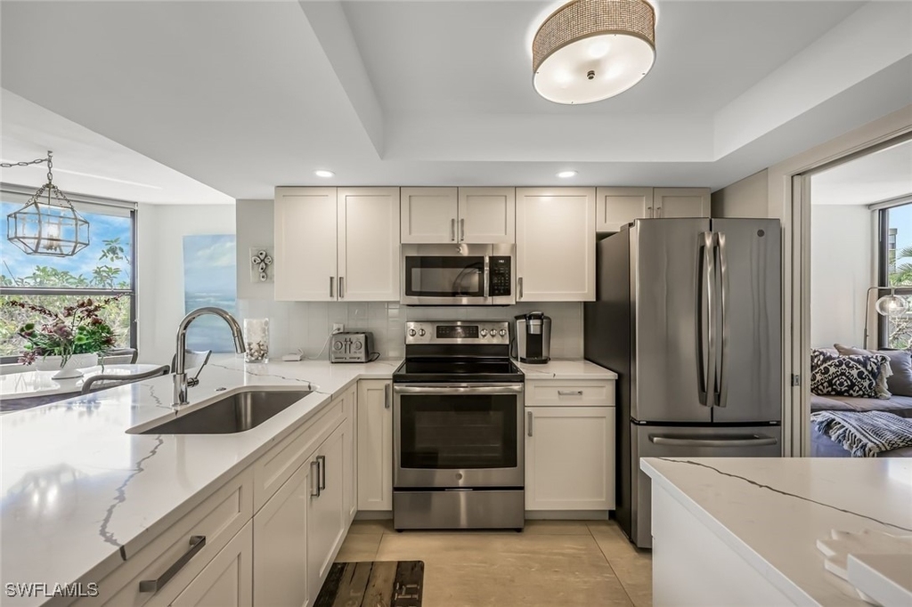 10562 Gulf Shore Drive - Photo 9