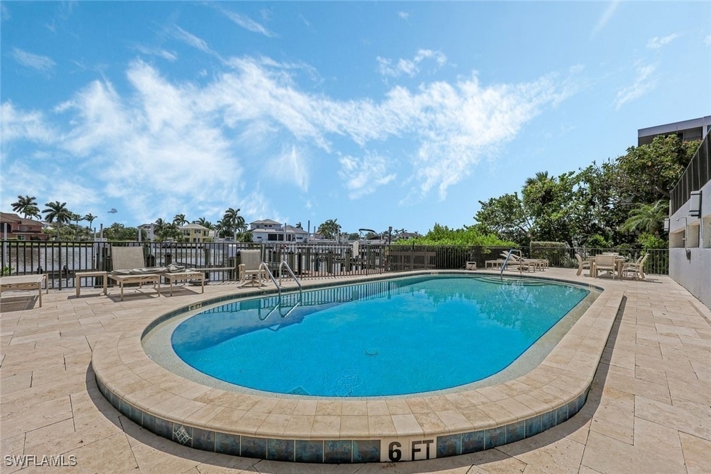 10562 Gulf Shore Drive - Photo 16