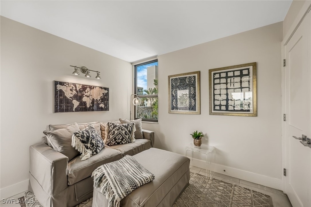 10562 Gulf Shore Drive - Photo 2